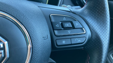MG Hs 1.5 T-GDI Exclusive 5dr DCT Petrol Hatchback